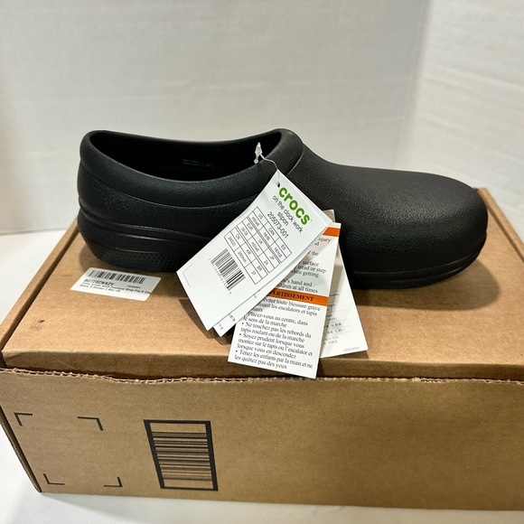 Crocs At Work On The Clock Slip On Clogs Black M6/W8. 205073-001. NWT - Picture 1 of 9
